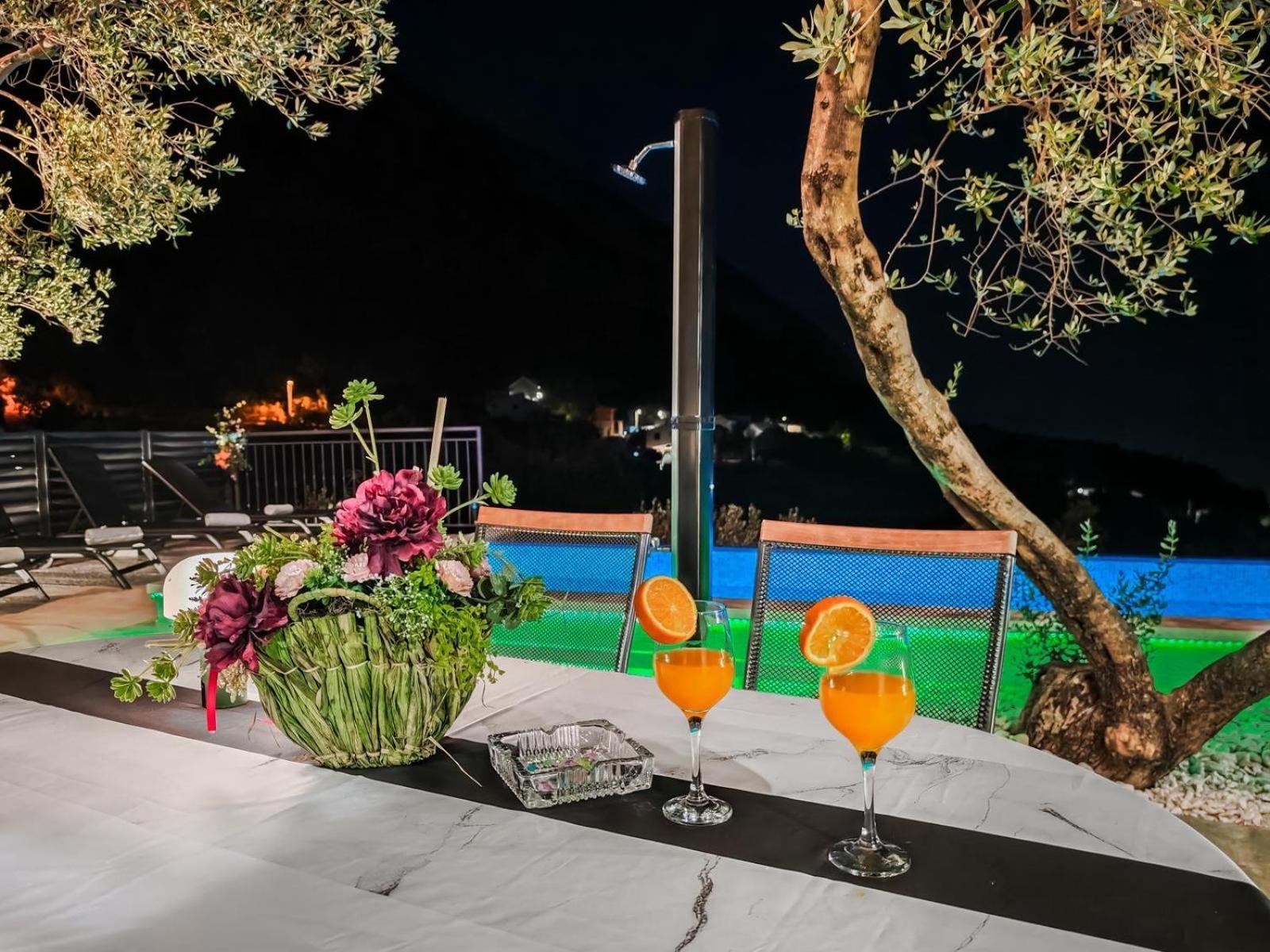 Kuca Za Odmor Avis Makarska Lägenhet *